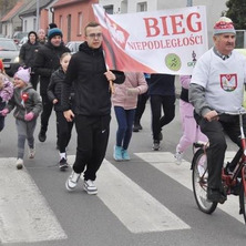 Pobiegli dla Niepodległej. Kazimierz Krzywdziński nadawał tempo