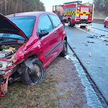 Dwa zdarzenia w krótkim czasie. Zderzenie samochodów osobowych