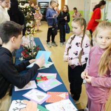 Kameralny Weihnachtsmarkt. Jarmark w szczytnym celu