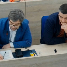 Budżet przyjęty, uchwała wiatrakowa odrzucona. Ponad 7-godzinne obrady