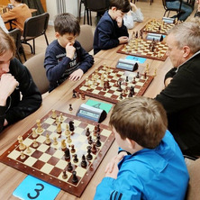 Szachowe potyczki w Szubinie. Rozegrano 7 rund