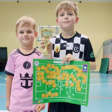 Za zaangażowanie i systematyczność. Młodzi sportowcy nagrodzeni