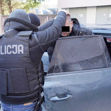 Likwidacja narkotykowego magazynu. Zatrzymano podejrzanych