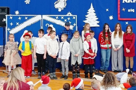 fot. Szkoła Podstawowa im. Jana Pawła II w Kowalewie